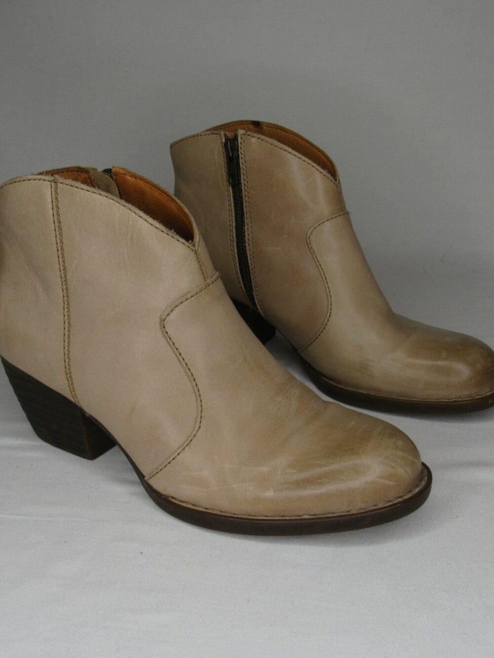 Born Tan Leather MICHEL Ankle Wester Style Bootie Women's 10